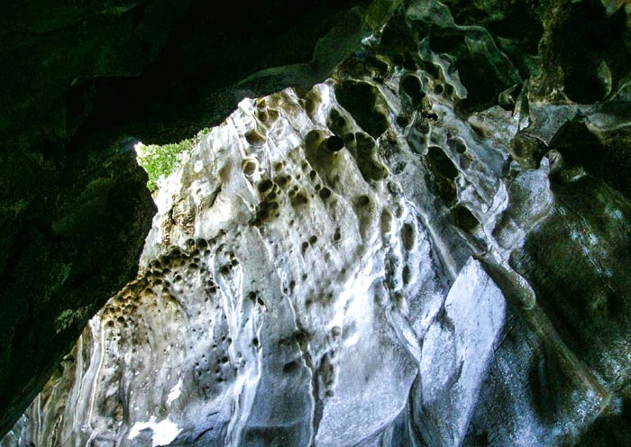 Cudugnon Cave